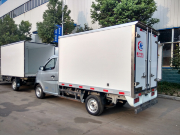 ����С����س����᳤2.7�ף�