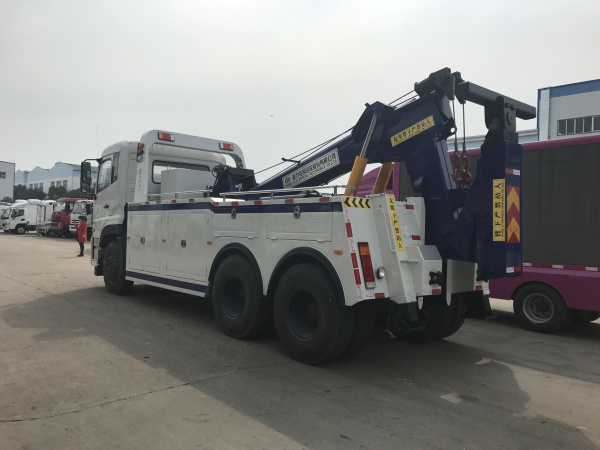 ����������˫���ϵ��������ϳ�