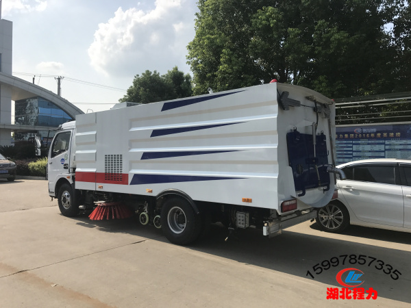 东风大多利卡洗扫车 东风大多利卡洗扫车