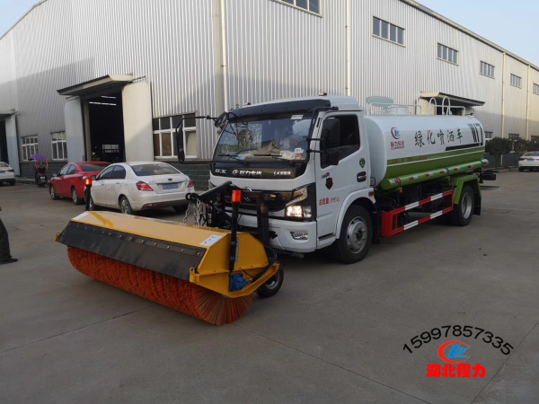 ��װ2.5��ɨѩ��ˢ�Ķ�����������ˮ��