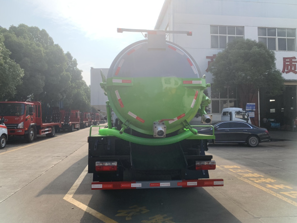 �������������۳���8-9����