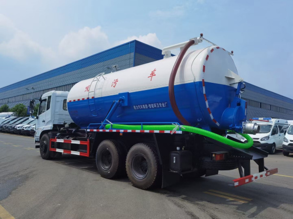 ����D17��˫�����۳���18����