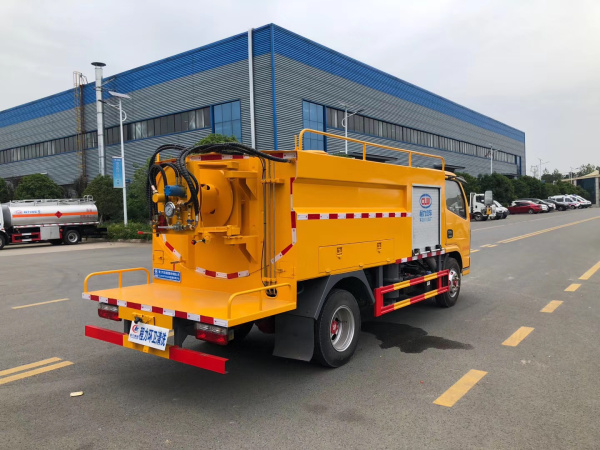 ����С������·����������4.5����