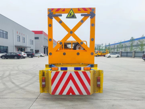 �������Ʒ�ײ���峵