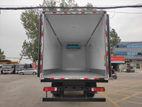 ��������Ʒ���س�