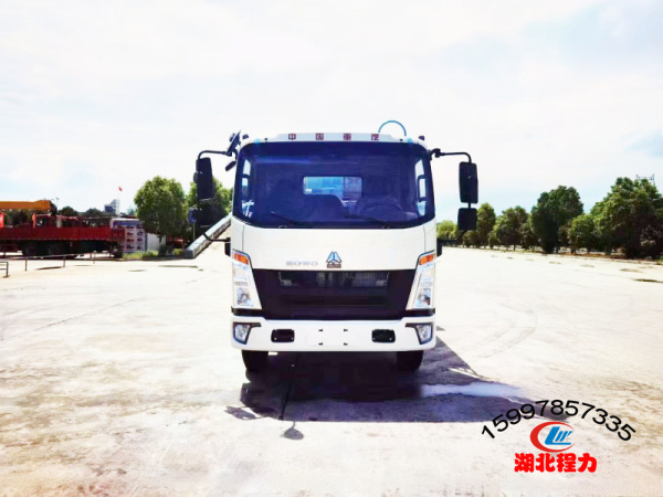 重汽豪沃压缩式垃圾车(8方) 重汽豪沃压缩式垃圾车(8方)