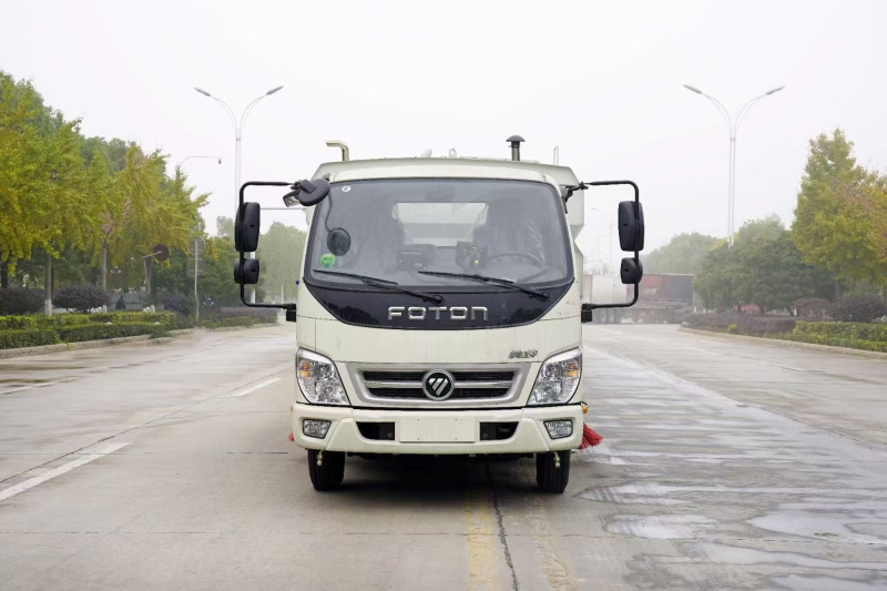 福田奥铃洗扫车(5方) 福田奥铃洗扫车(5方)