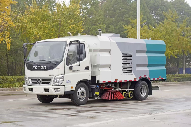 福田奥铃洗扫车(5方) 福田奥铃洗扫车(5方)