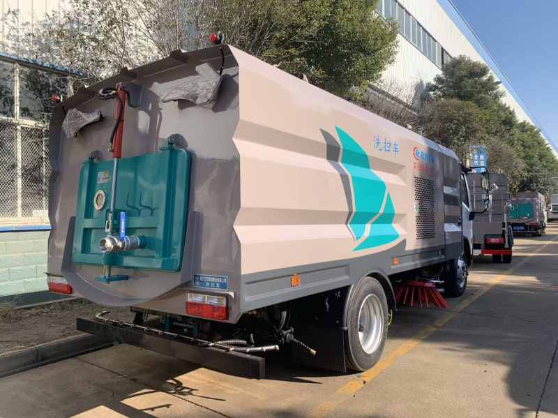 东风大多利卡洗扫车9方 东风大多利卡洗扫车9方